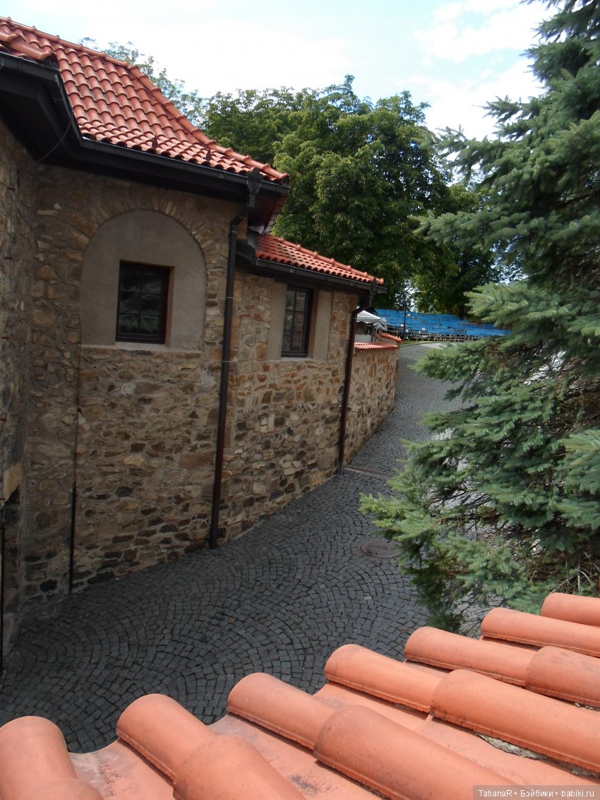 Часть третья. Натали в старинной крепости. Приключения коллекционной куклы Минуш от Sylvia Natterer