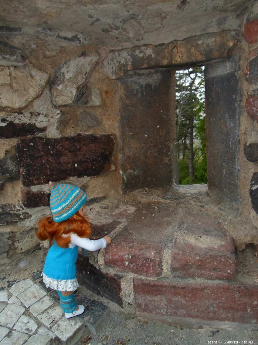 Часть третья. Натали в старинной крепости. Приключения коллекционной куклы Минуш от Sylvia Natterer