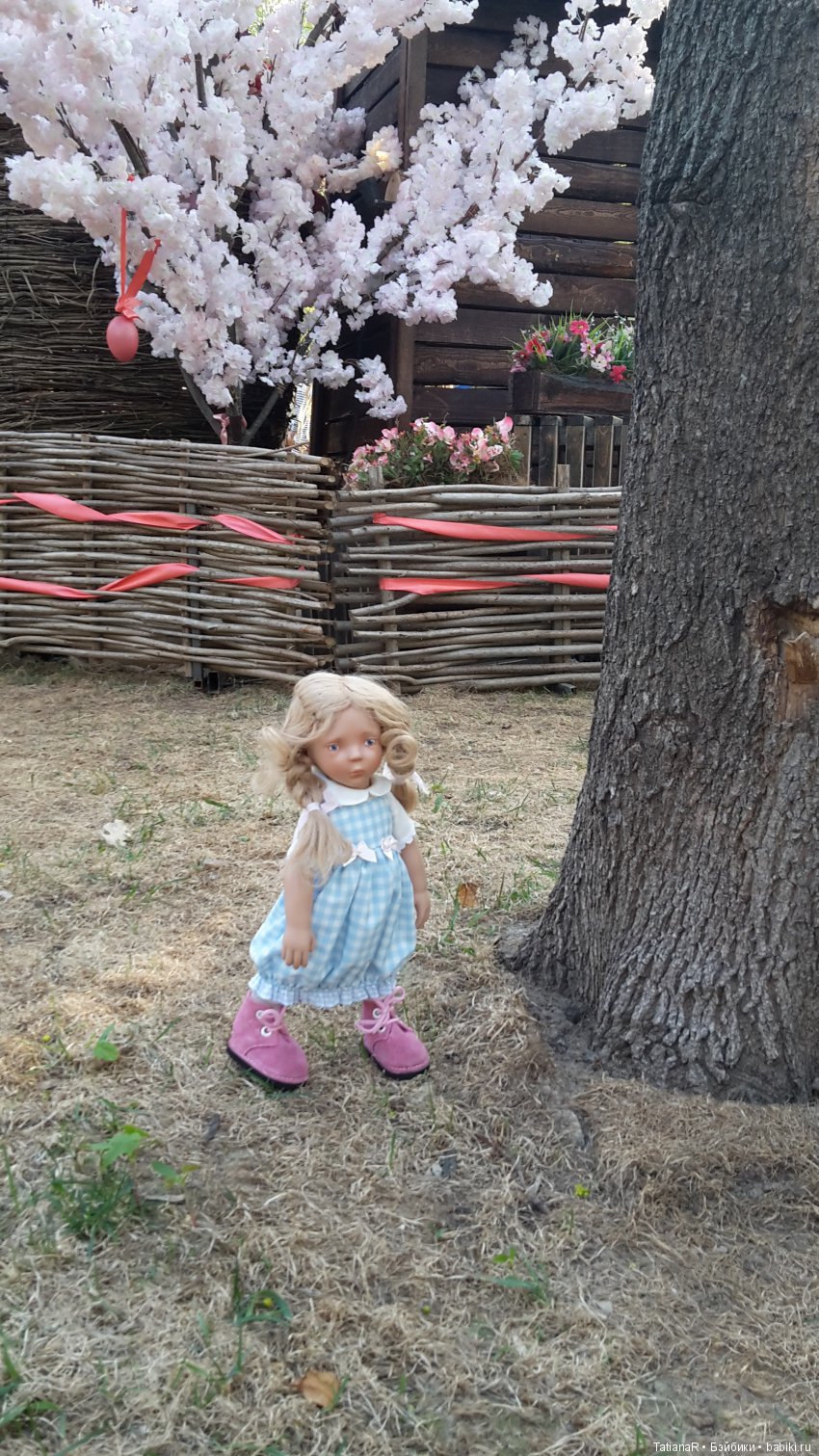 Пасхальная прогулка Лизхен. Куклы Zwergnase