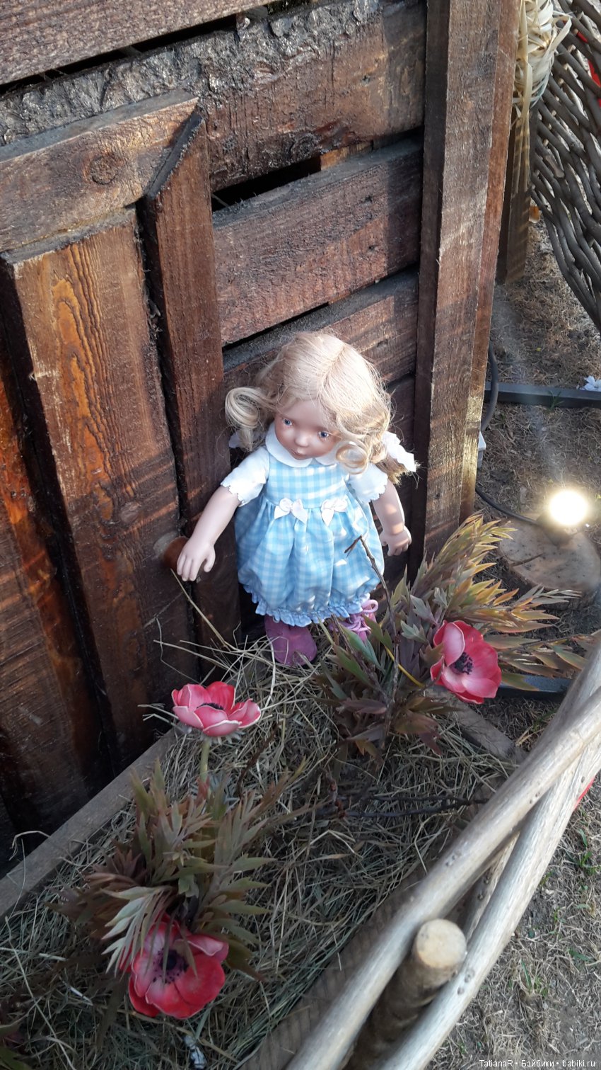 Пасхальная прогулка Лизхен. Куклы Zwergnase