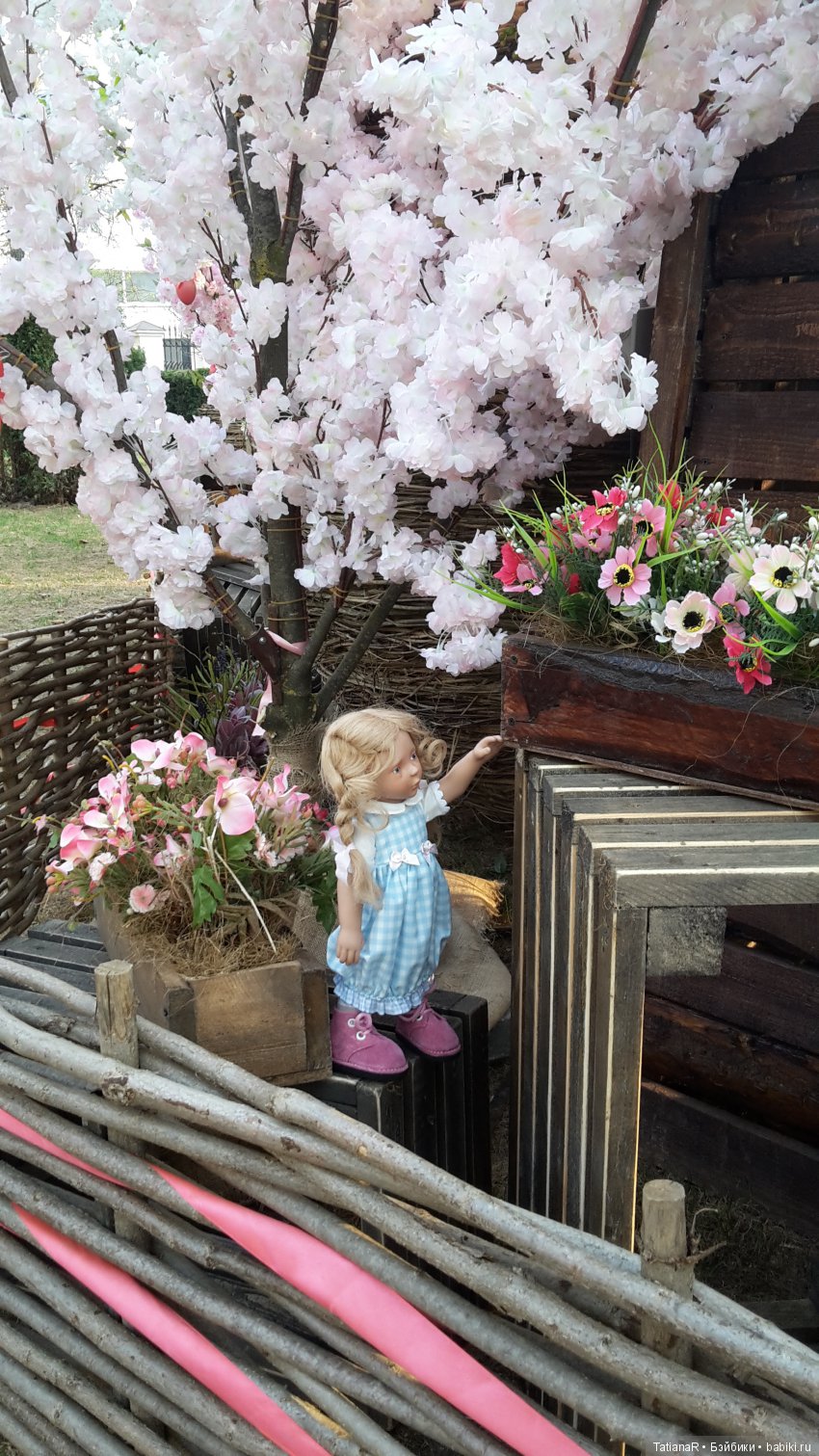 Пасхальная прогулка Лизхен. Куклы Zwergnase
