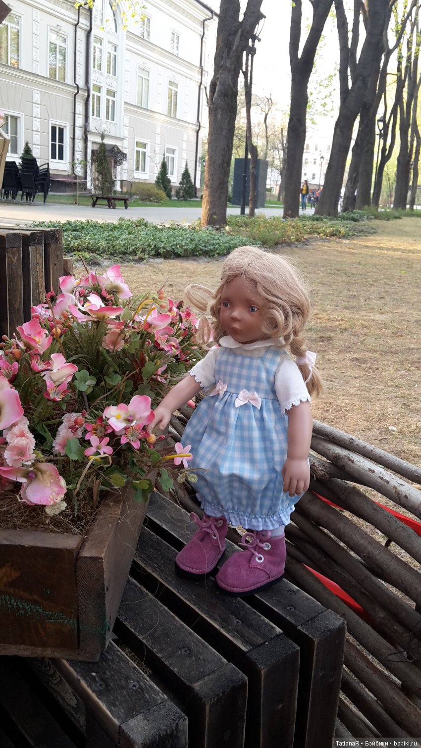 Пасхальная прогулка Лизхен. Куклы Zwergnase