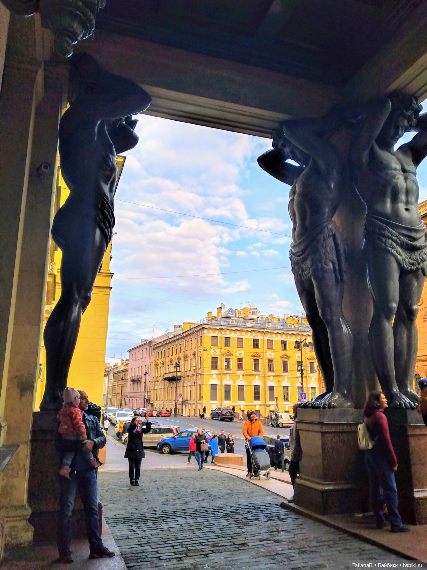 Прогулка по Петербургу с куклами Оксаны Мироновой (фото 9)