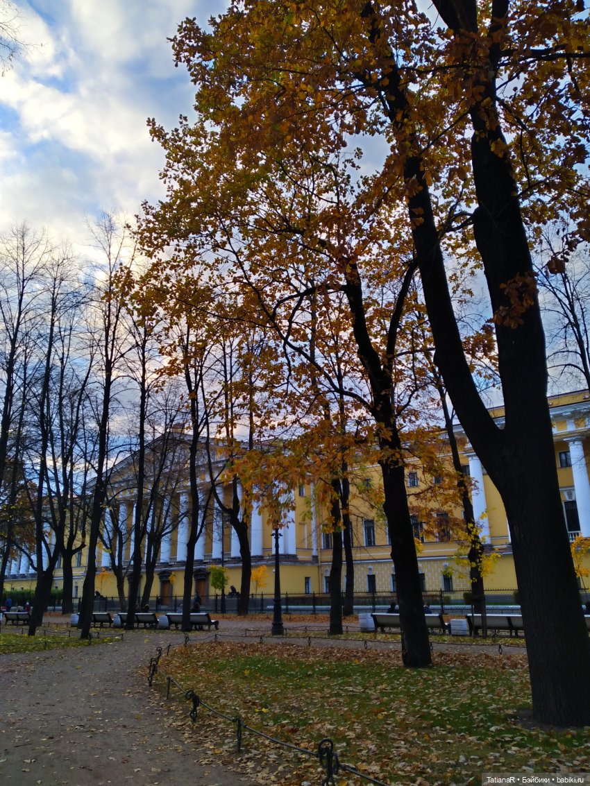 Прогулка по Петербургу с куклами Оксаны Мироновой