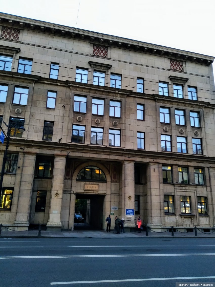 Прогулка по Петербургу с куклами Оксаны Мироновой