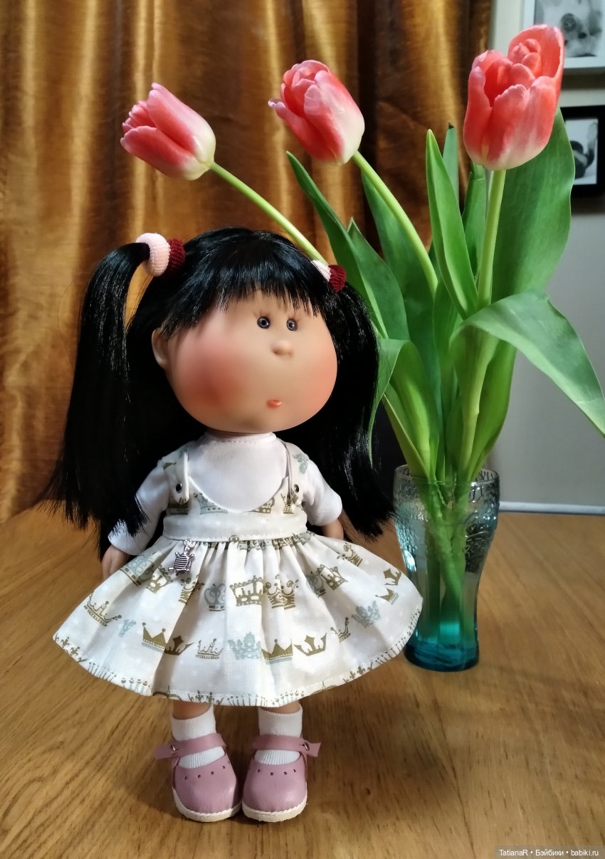 Наша Мийская Капитолина — Куклы Nines d'Onil (Нинес): Миа (Mia) (фото 2)