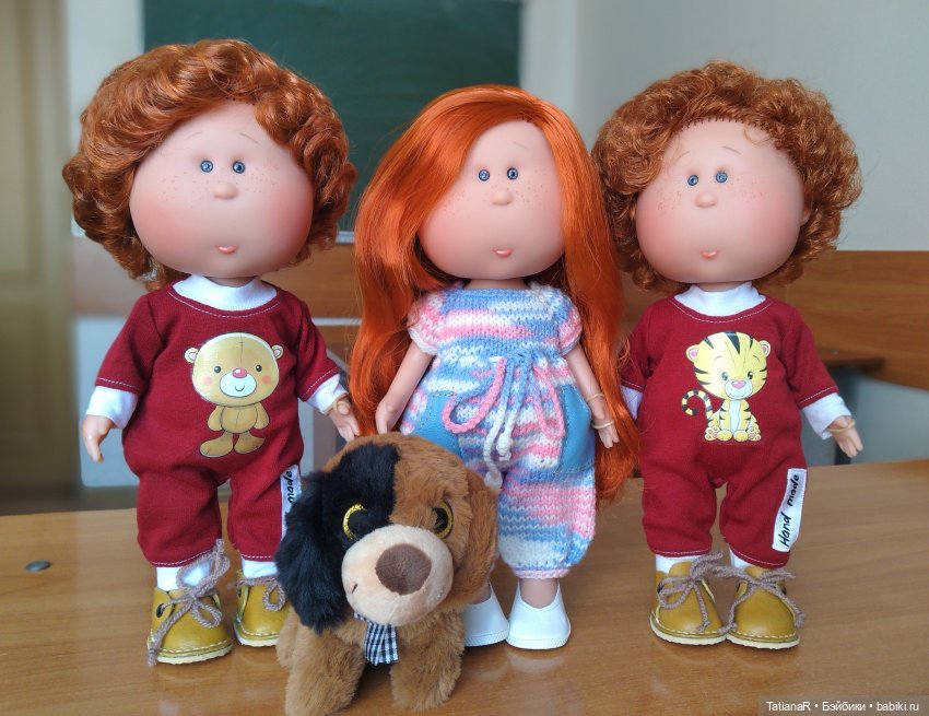 Три близнеца и собака — Куклы Nines d'Onil (Нинес): Миа (Mia) (фото 3)