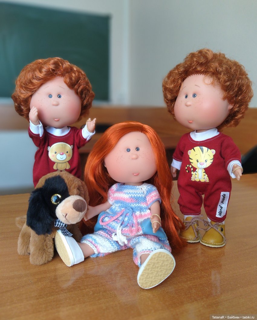 Три близнеца и собака — Куклы Nines d'Onil (Нинес): Миа (Mia) (фото 4)