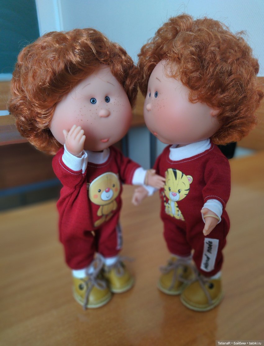 Три близнеца и собака — Куклы Nines d'Onil (Нинес): Миа (Mia) (фото 7)
