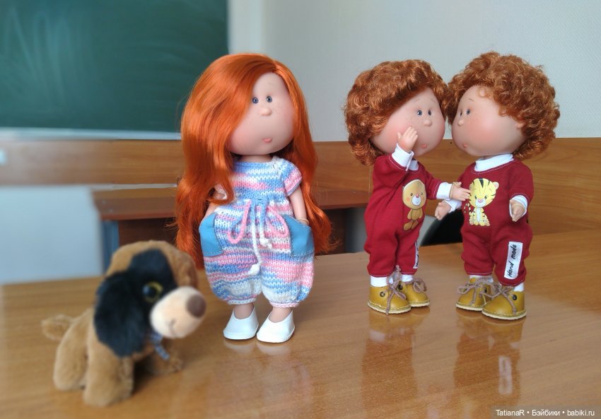 Три близнеца и собака — Куклы Nines d'Onil (Нинес): Миа (Mia) (фото 8)