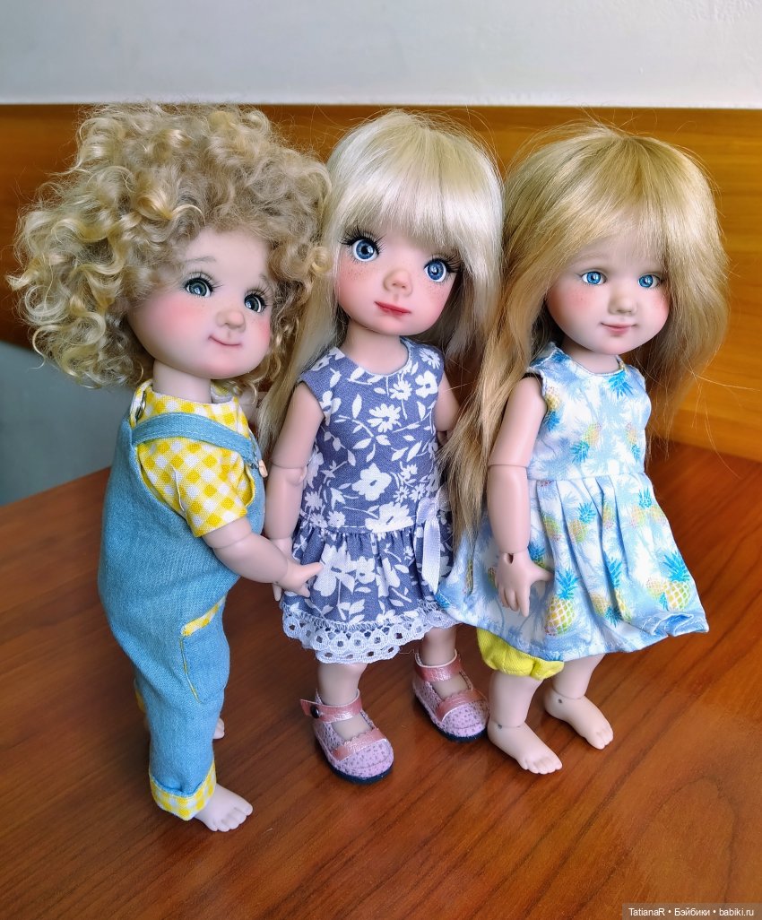 Одно из замечательных семейств Miroxdolls