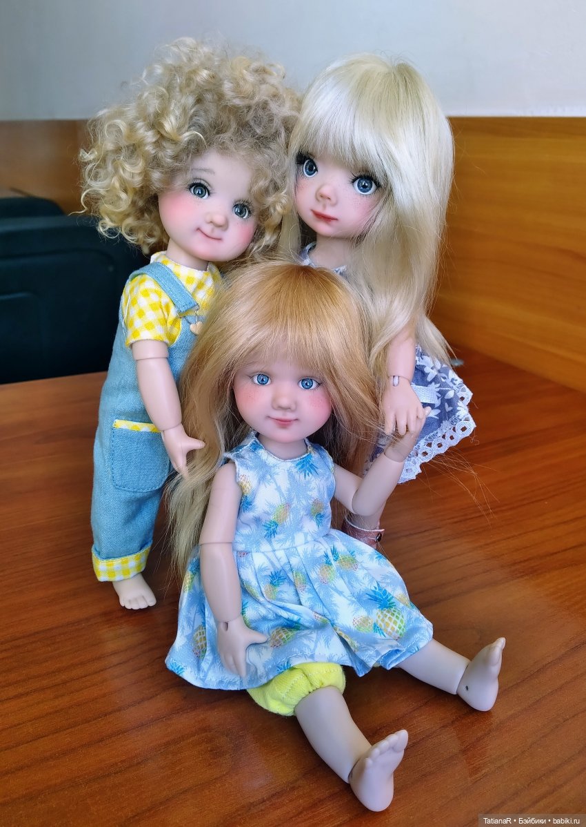 Одно из замечательных семейств Miroxdolls