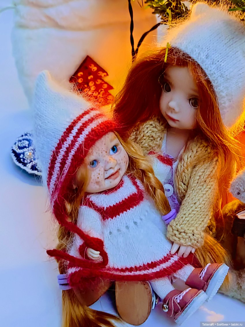 Сказка в шапке или Новогодняя компания у кукольной ёлочки, или Праздник продолжается