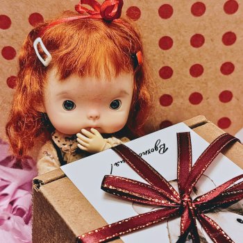 Алёнкины зарисовки. Как Алёнка посылку получила и на хозяйку кричала