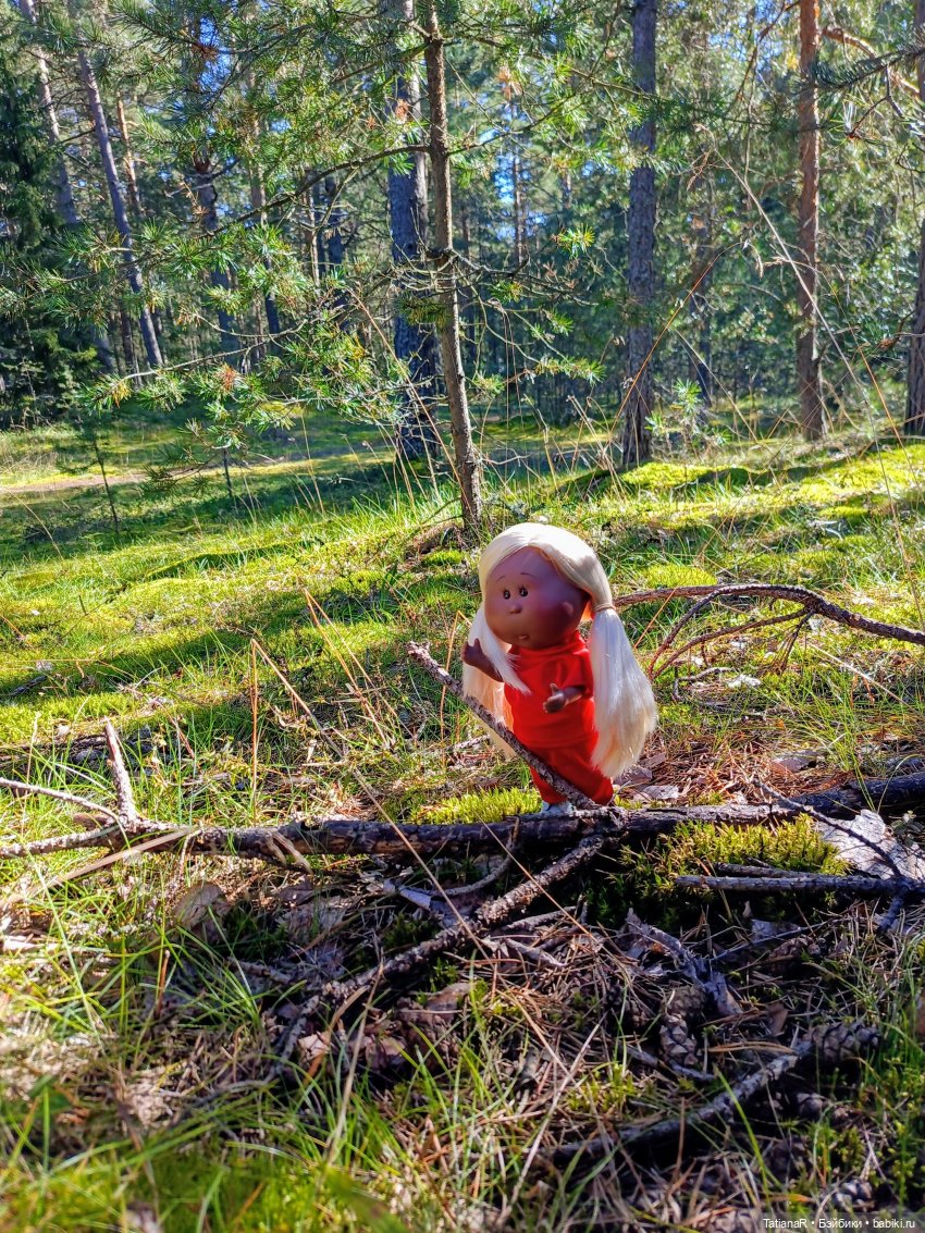 Дорога на пляж — Куклы Nines d'Onil (Нинес): Миа (Mia)