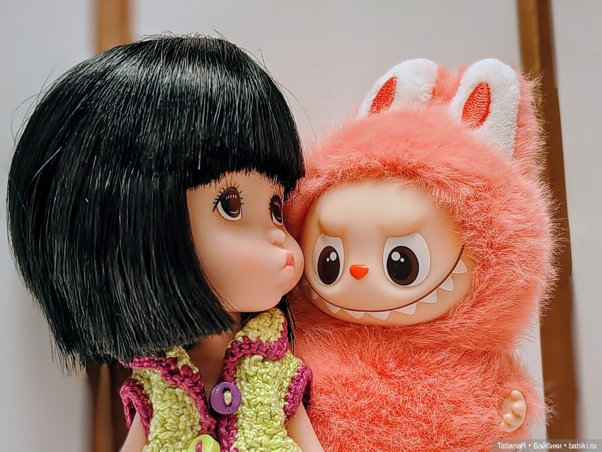 Данутка и Лабубу — Азиатские виниловые куклы (разное): Китай