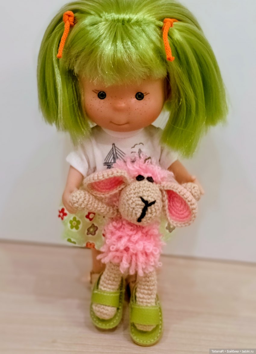 Удивительная Pippa 💚 — Куклы Nines d'Onil (Нинес): Миа (Mia)