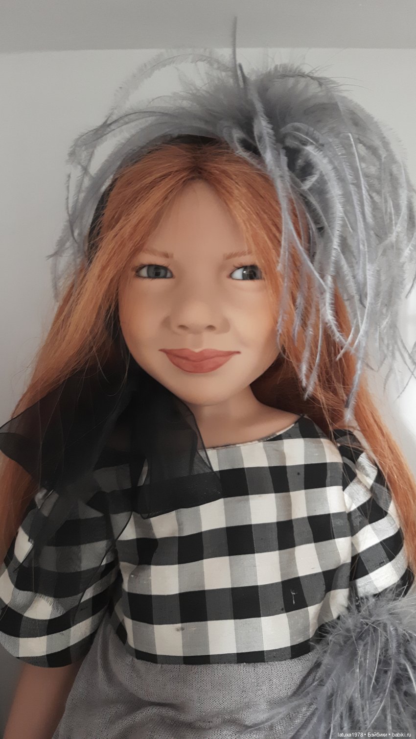 Привет и поздравления от сестрёнки)