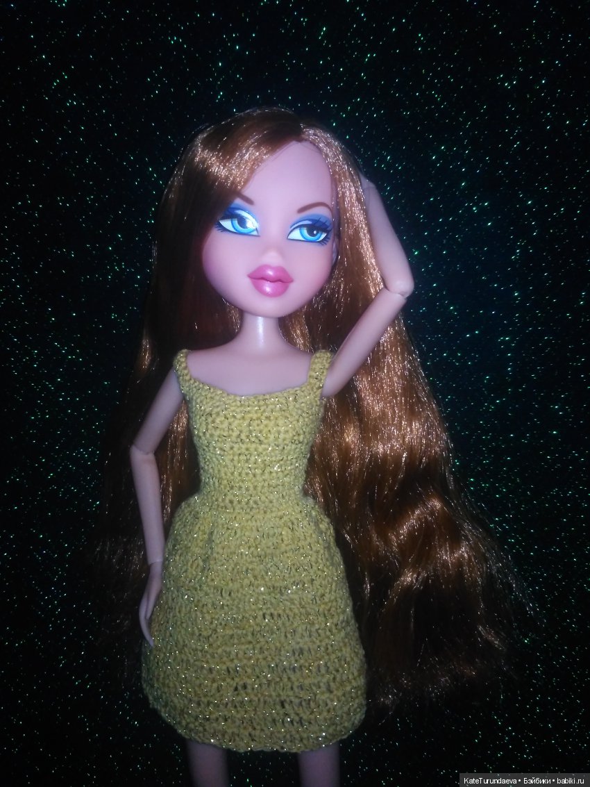 Новенькая неформатная барышня