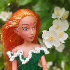 Эльфийка на выгуле.