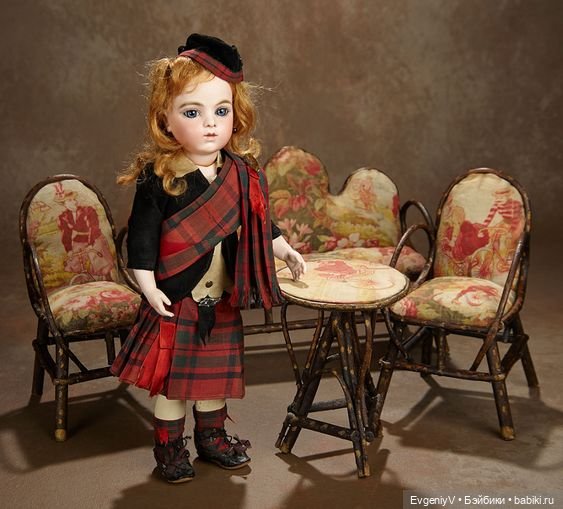 Викторианский маскарад, эдвардианский автохром, модная периодика 19 века и антикварные куклы