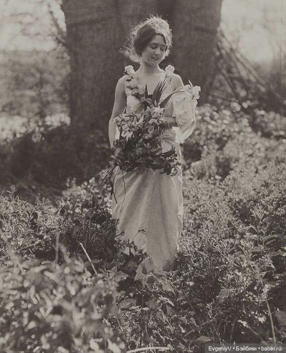 Викторианский маскарад, эдвардианский автохром, модная периодика 19 века и антикварные куклы