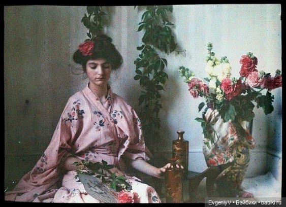 Викторианский маскарад, эдвардианский автохром, модная периодика 19 века и антикварные куклы