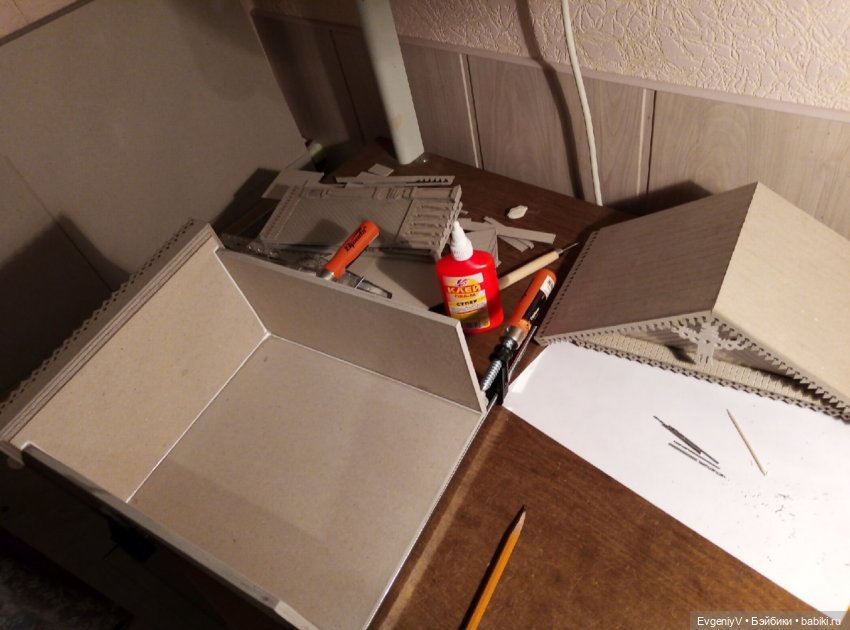 По примеру Наф-Нафа строю основательно