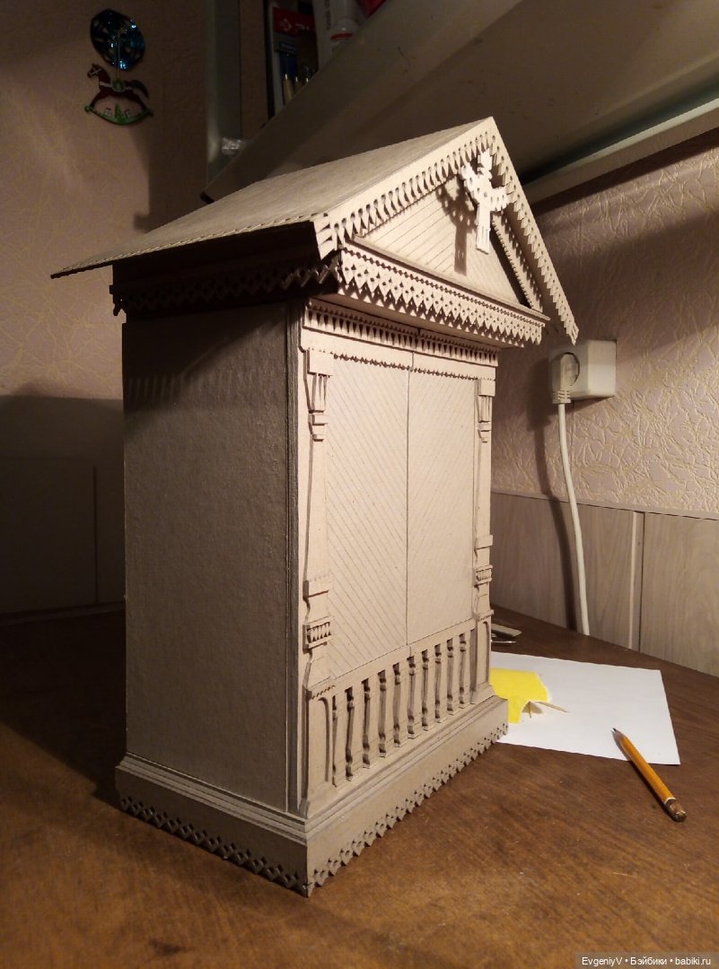 По примеру Наф-Нафа строю основательно