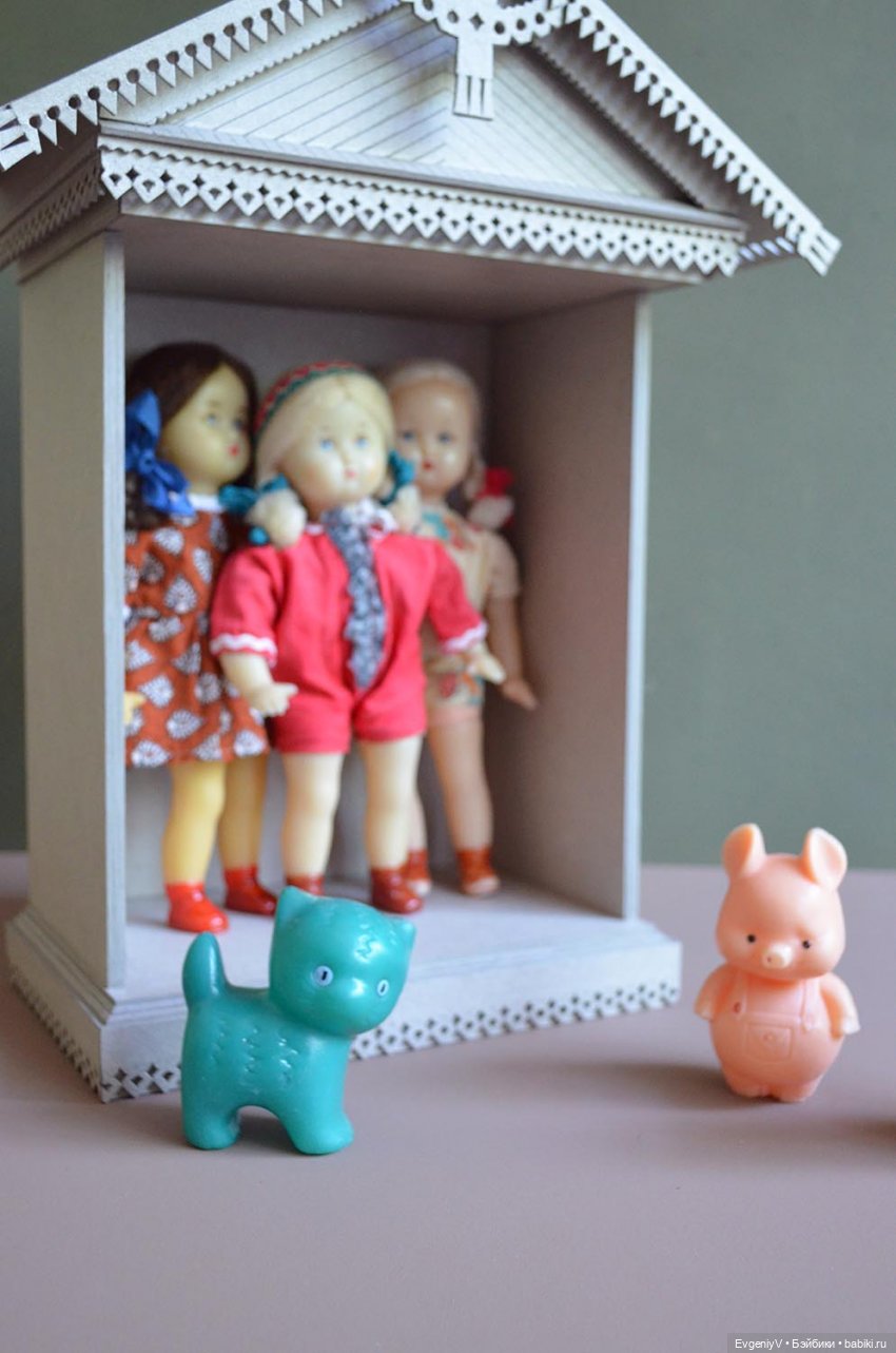 По примеру Наф-Нафа строю основательно