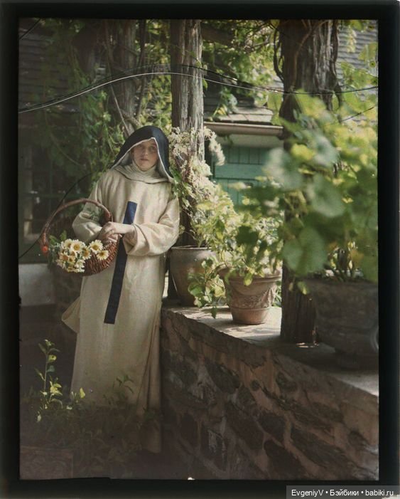 Викторианский маскарад, эдвардианский автохром, модная периодика 19 века и антикварные куклы