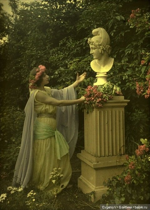 Викторианский маскарад, эдвардианский автохром, модная периодика 19 века и антикварные куклы