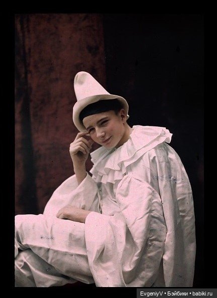 Викторианский маскарад, эдвардианский автохром, модная периодика 19 века и антикварные куклы