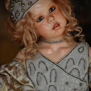 Серебро и золото: Домашние фото Bonnie Lass