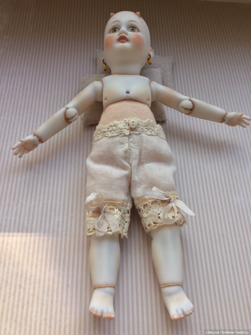 Малышка под старину — Авторские куклы в антикварном стиле: будуарные