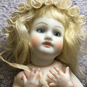 Такая разная куколка