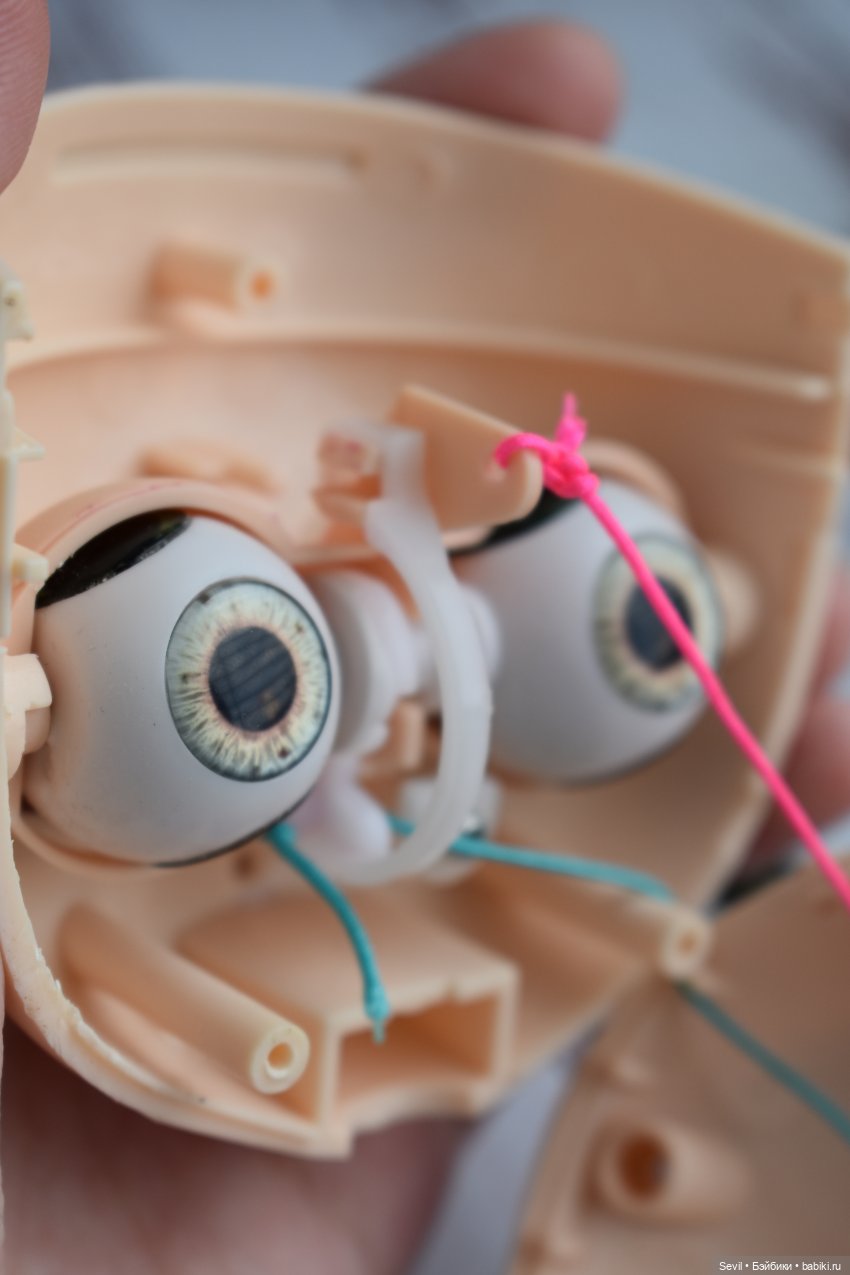 Не переключаются глазки у Блайз , прошу помощи у знатоков (фото 2)