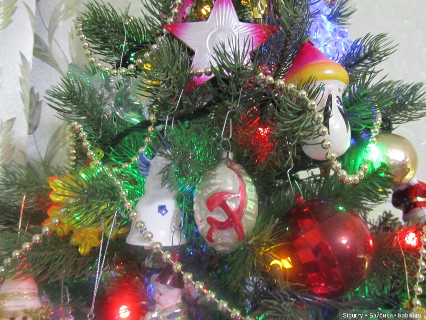 Новогодние игрушки — Новый год и Рождество: праздничные фото кукол (фото 4)