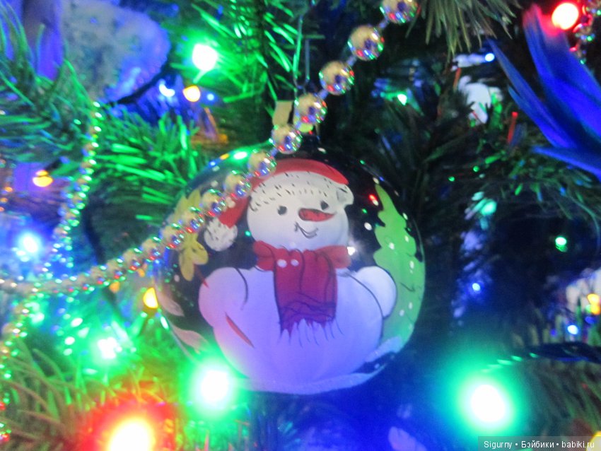 Новогодние игрушки — Новый год и Рождество: праздничные фото кукол