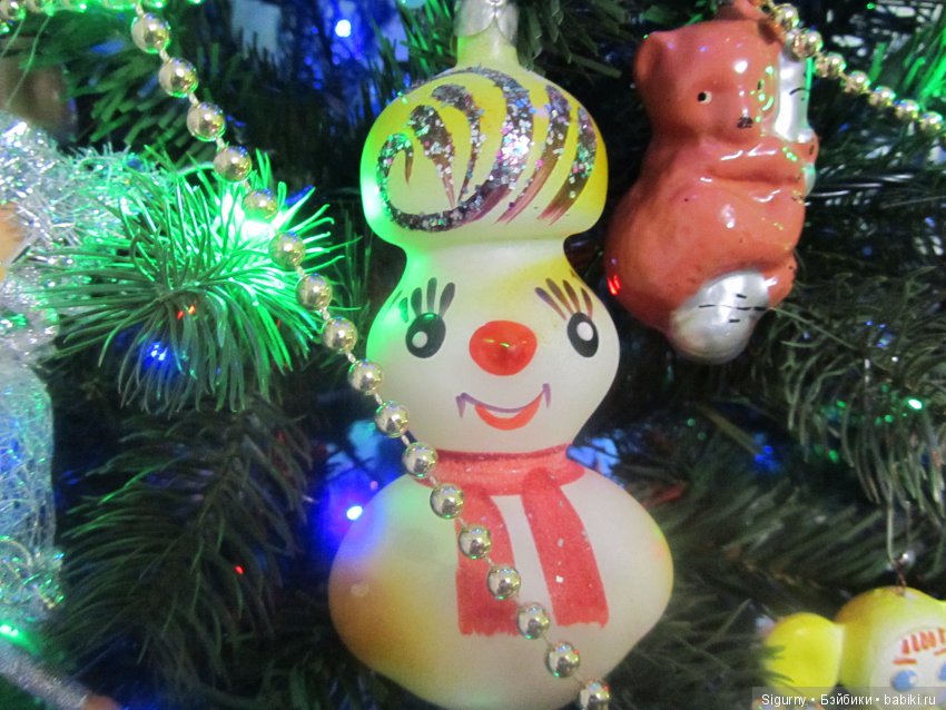 Новогодние игрушки — Новый год и Рождество: праздничные фото кукол (фото 6)