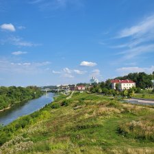 Город над рекой