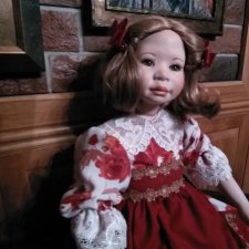 Фарфоровая кукла  от The Queens Gallery