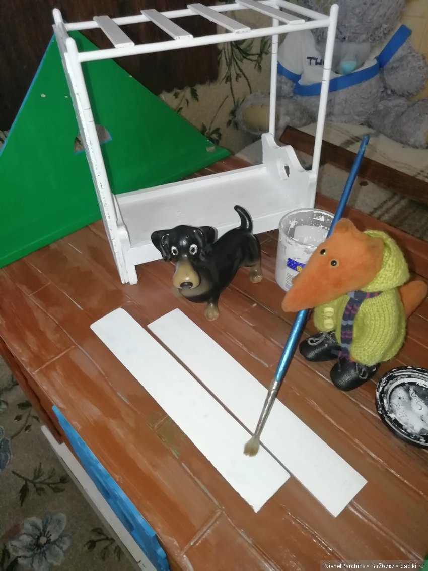 Кровать для Йёргена. Сочиняем , клеим, красим