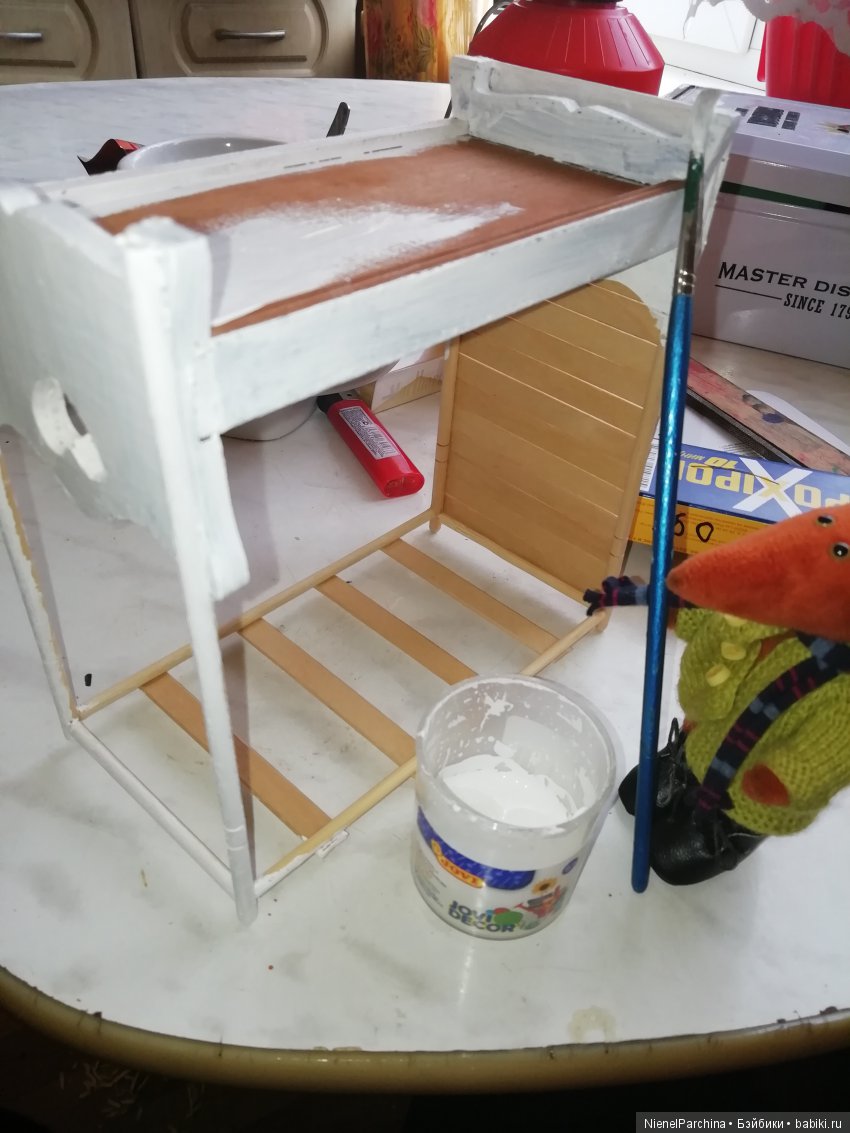 Кровать для Йёргена. Сочиняем , клеим, красим