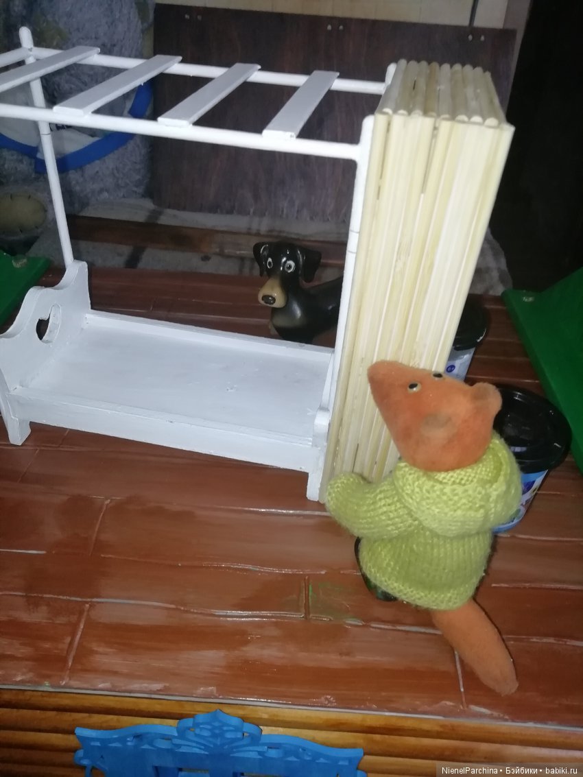 Кровать для Йёргена. Сочиняем , клеим, красим