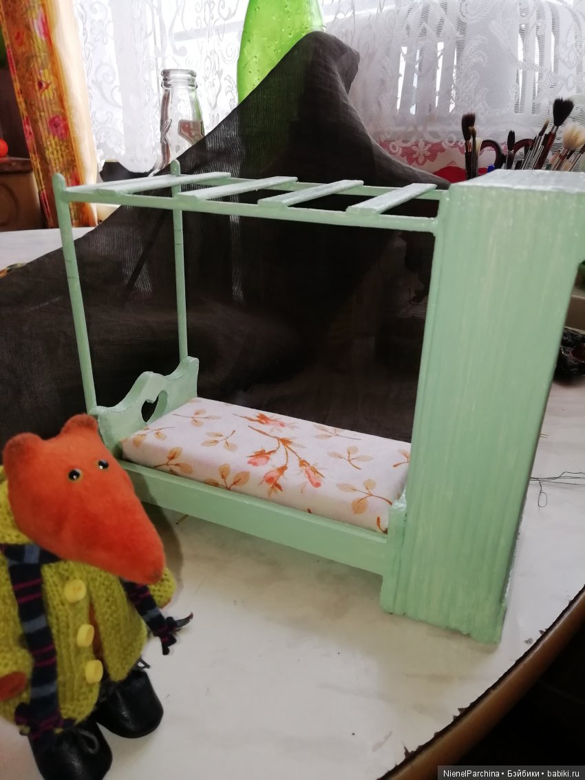 Кровать для Йёргена. Сочиняем , клеим, красим