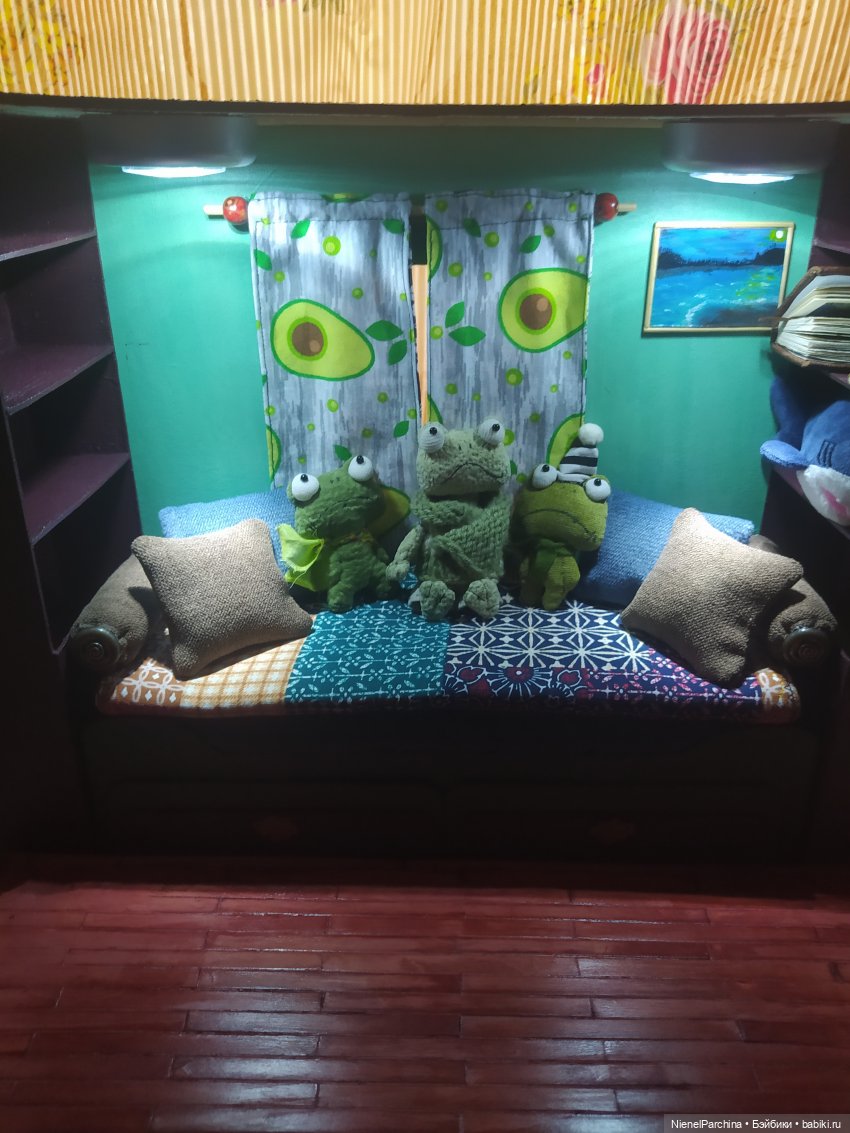 Уголок для Блайз — Румбоксы и кукольные интерьеры: фото