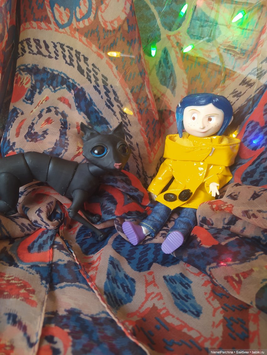 Кот который умеет ходить и тут и Там. Часть 2