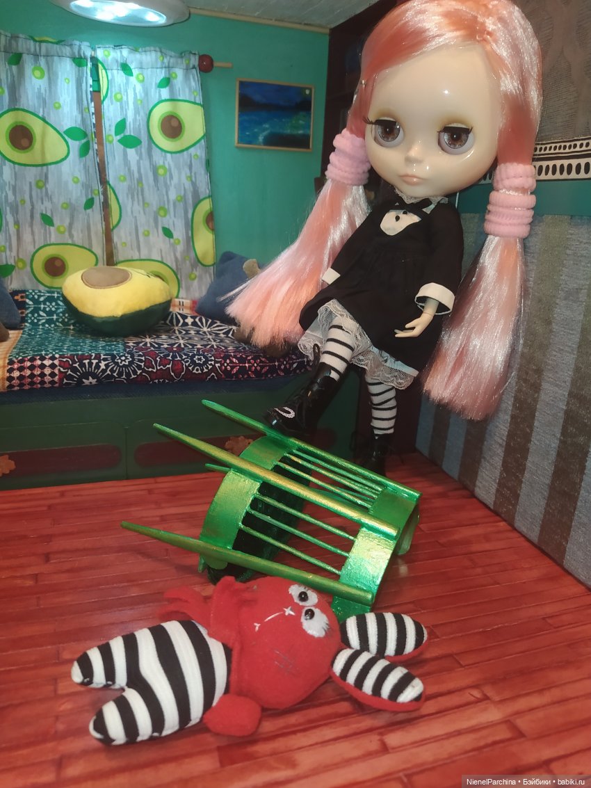 Обратная сторона коробки или фотофон номер два