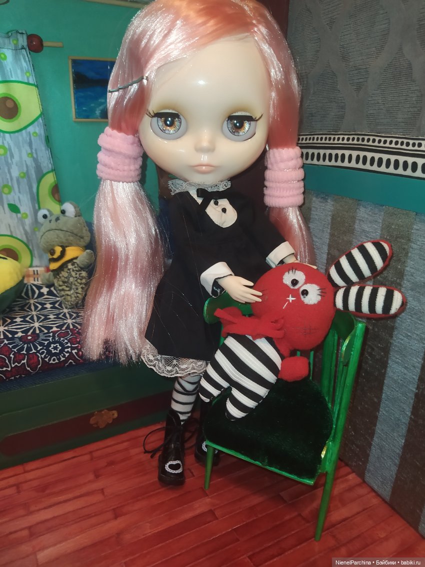 Обратная сторона коробки или фотофон номер два